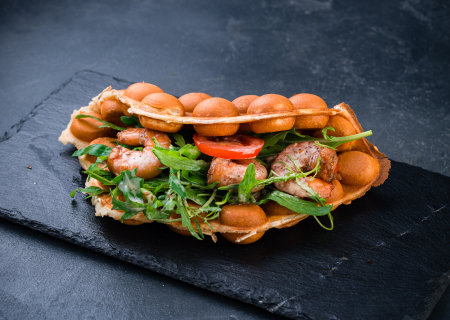 Гонконгская вафля с креветками и ореховым соусом